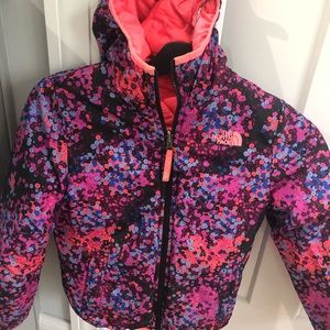 Girls size 7/8 North Face winter puffer jacket